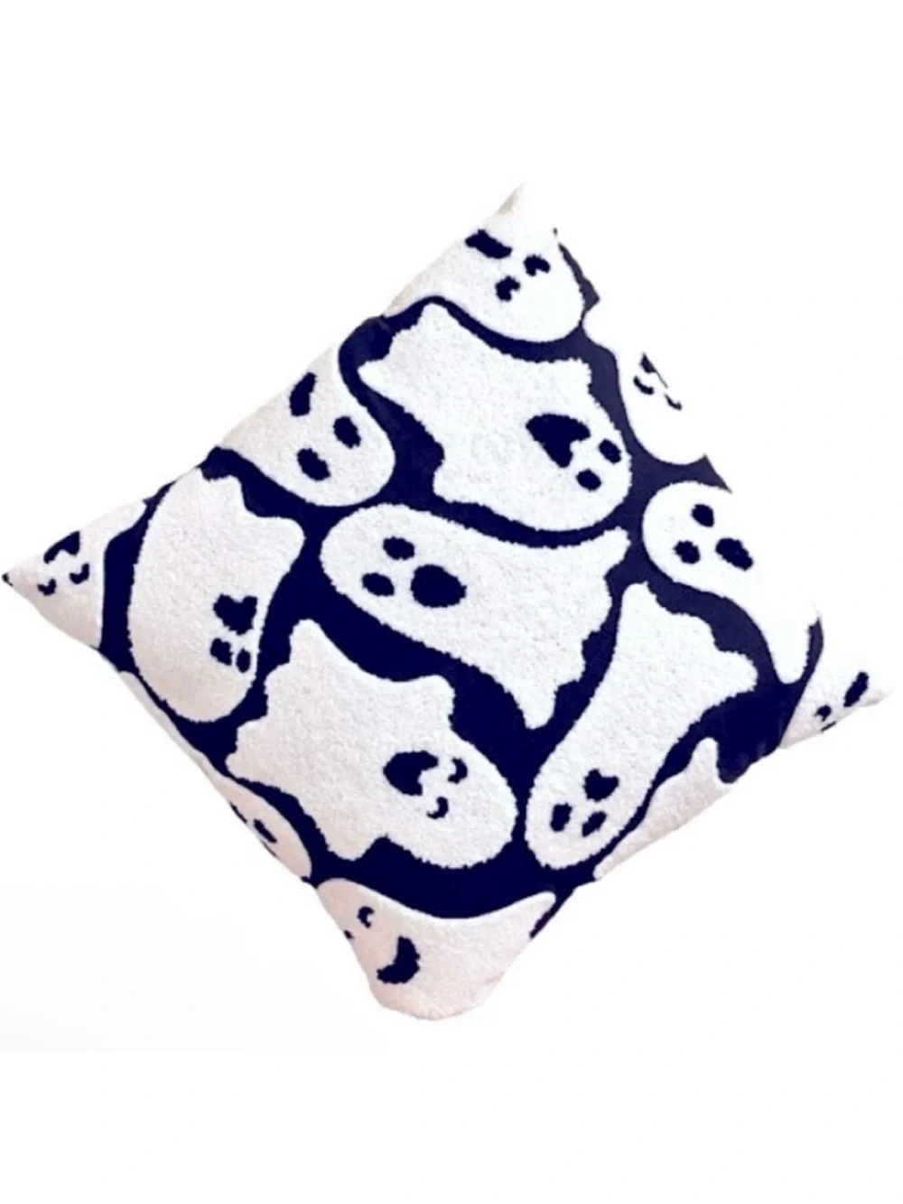 🆕- Black & White Flying Ghosts Halloween Accent Pillow. 17x17